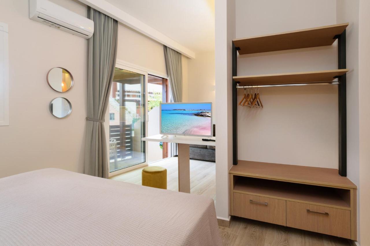 Iliana Apartments ファラサルナ エクステリア 写真