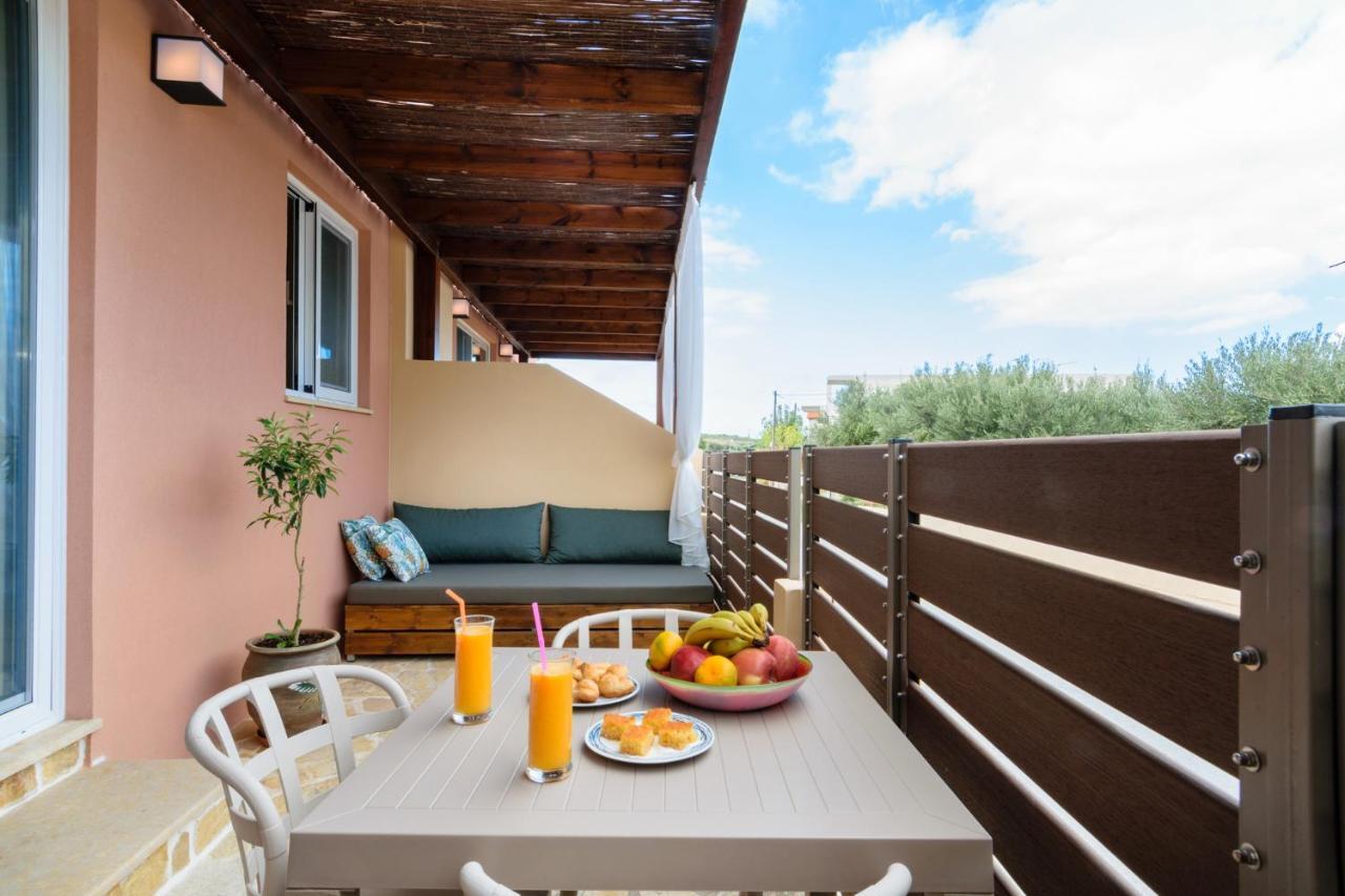 Iliana Apartments ファラサルナ エクステリア 写真