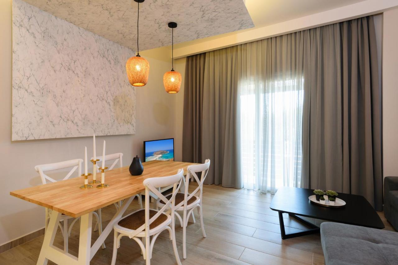 Iliana Apartments ファラサルナ エクステリア 写真