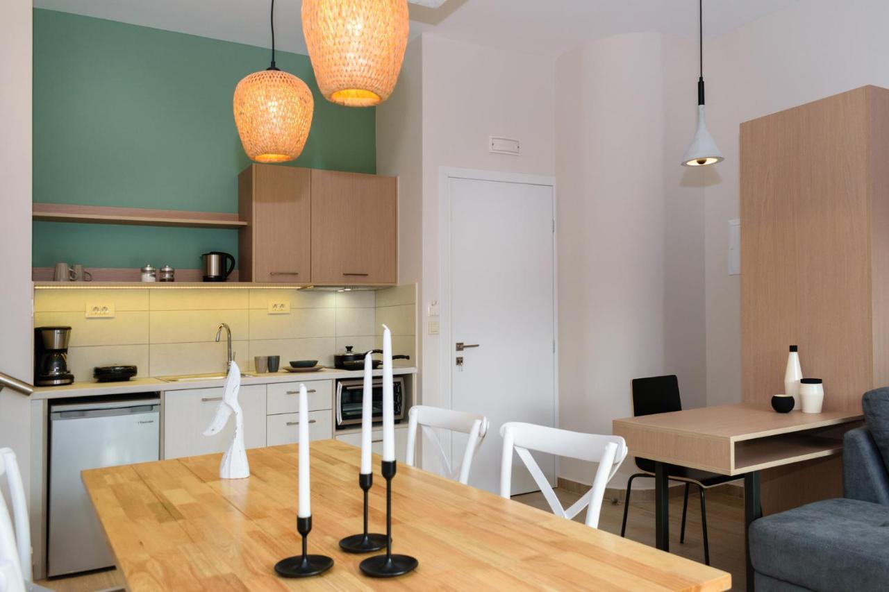 Iliana Apartments ファラサルナ エクステリア 写真