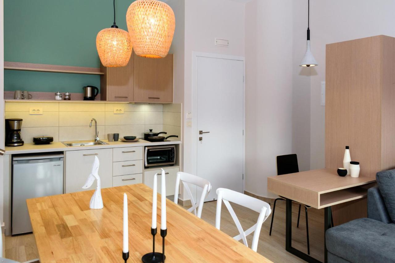 Iliana Apartments ファラサルナ エクステリア 写真