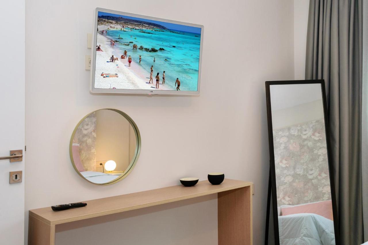 Iliana Apartments ファラサルナ エクステリア 写真