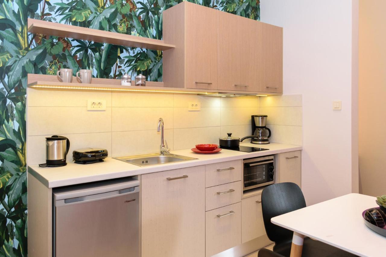 Iliana Apartments ファラサルナ エクステリア 写真