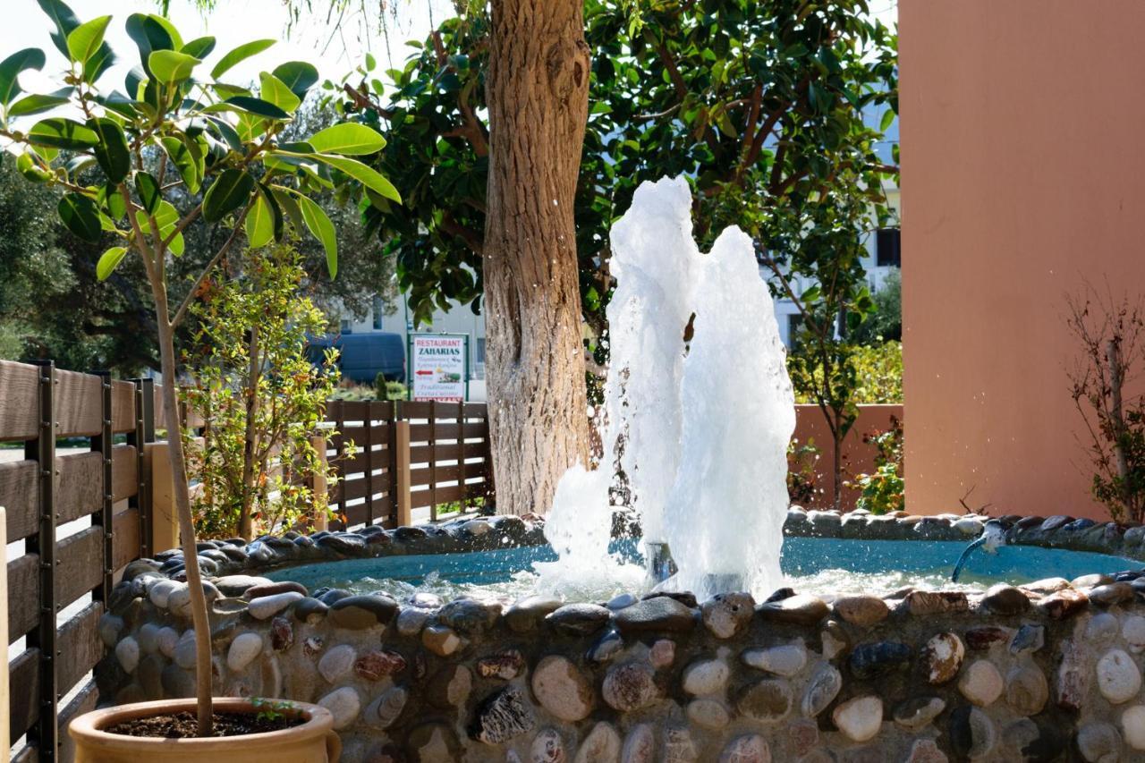 Iliana Apartments ファラサルナ エクステリア 写真